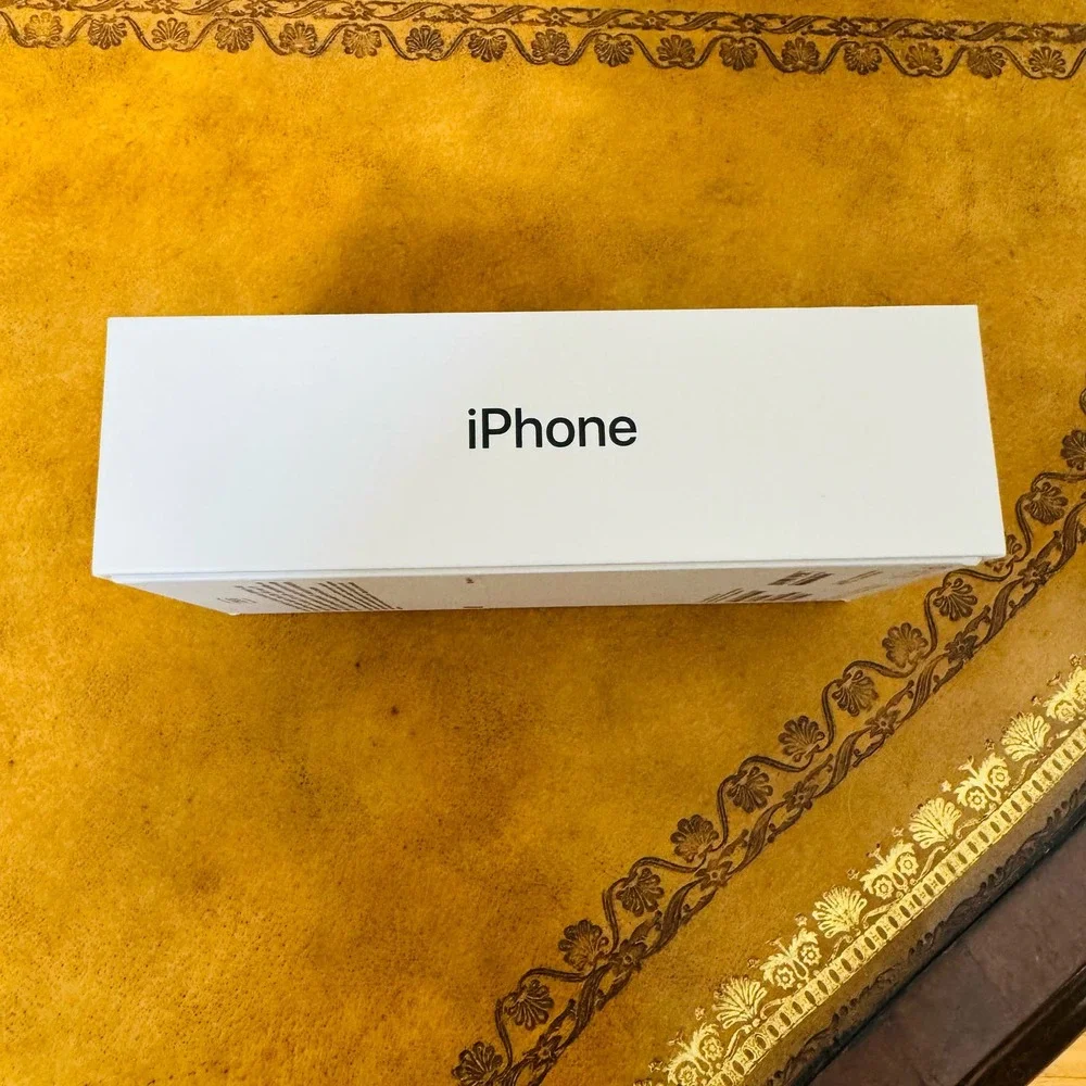 Apple IPhone Xs 128GB BOX ONLY with Manual
